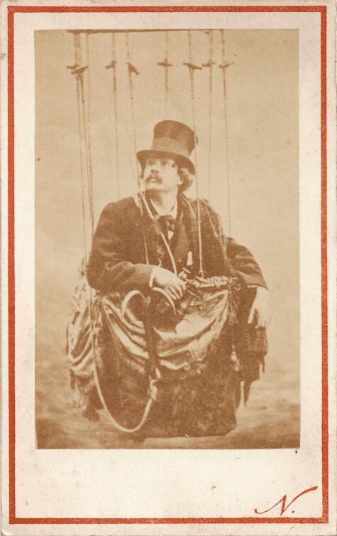NADAR en su cesta. Autorretrato con globo. Fotografía CDV - 1863. – Imagen 2