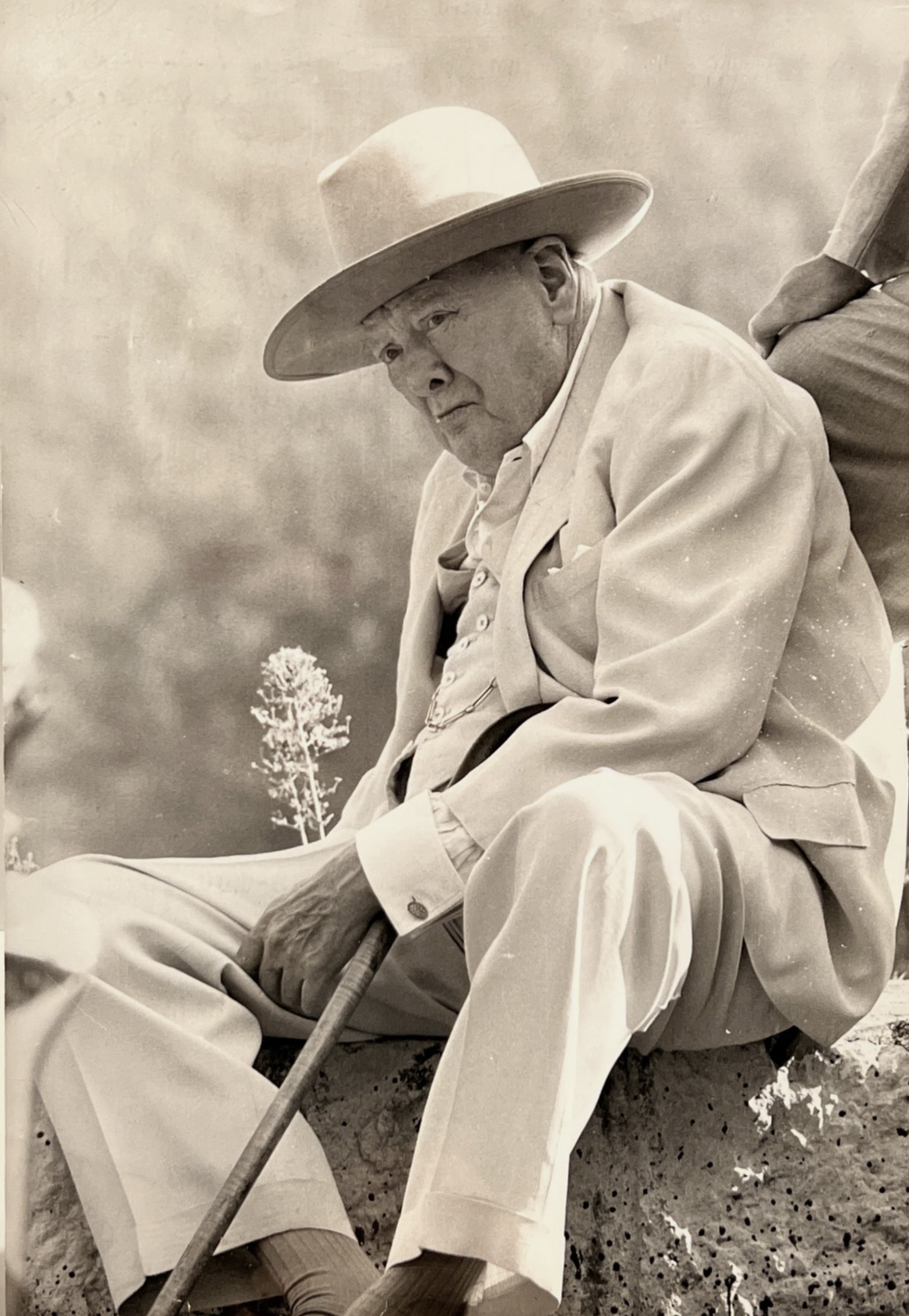 Winston CHURCHILL, le regard triste, pensif, à Monaco, en juin 1963.